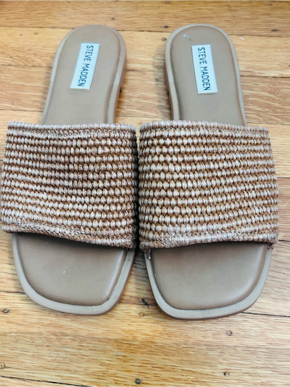 Steve Madden slides size 7.5 WORN ONCE - Picture 3 of 3